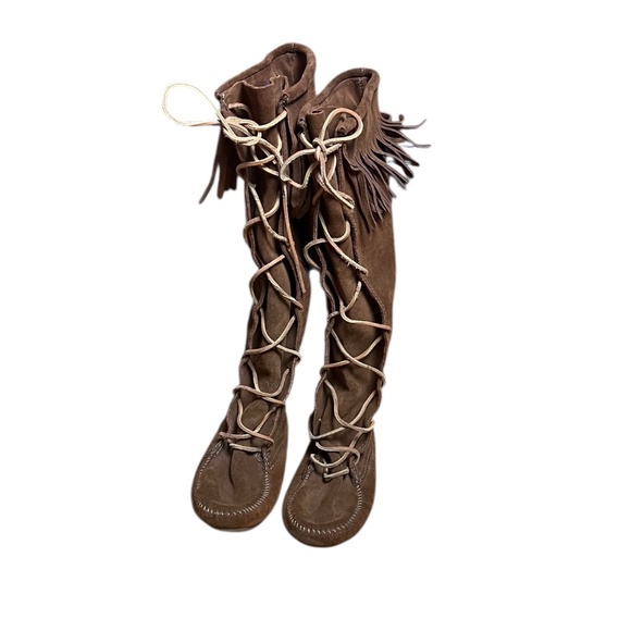 Authentic Minnetonka Suede Knee-high Boots Classic Brown Color Sz 8 Pre-Owned - Picture 1 of 6